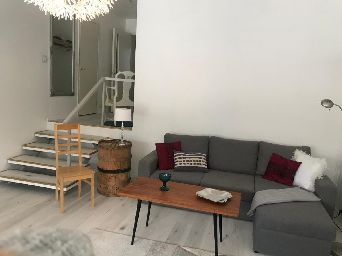 Tyylikaes Rivitaloasunto Lohjalla Exteriör bild