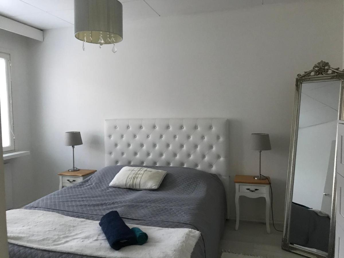 Tyylikaes Rivitaloasunto Lohjalla Exteriör bild