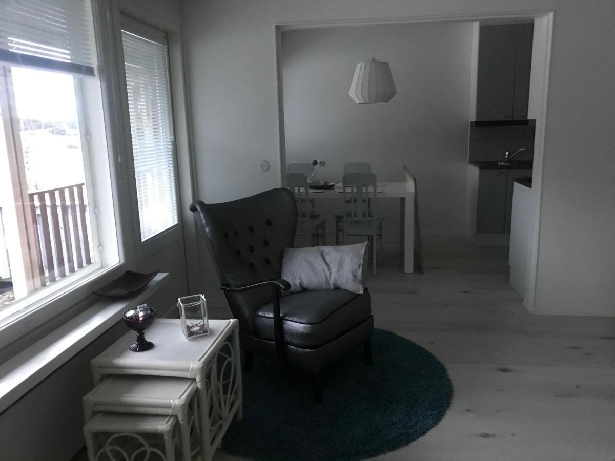 Tyylikaes Rivitaloasunto Lohjalla Exteriör bild